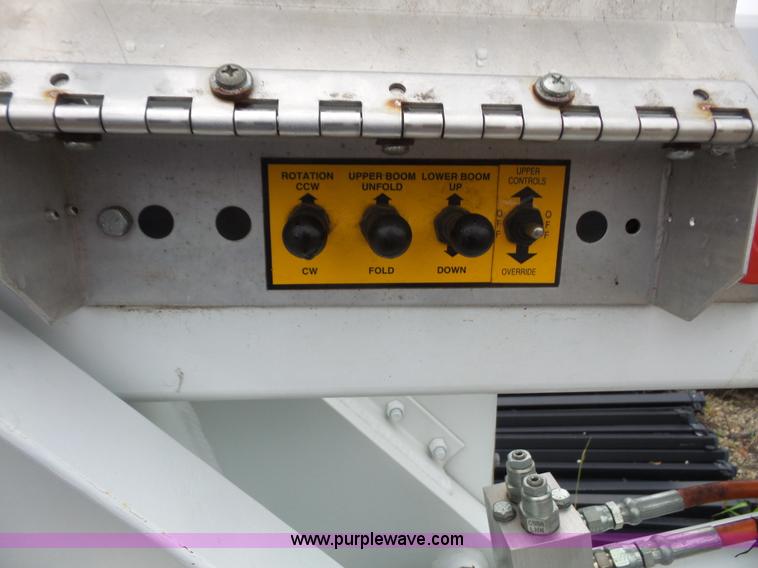 image for item K3567 2005 Dur-a-lift DSL32 truck boom