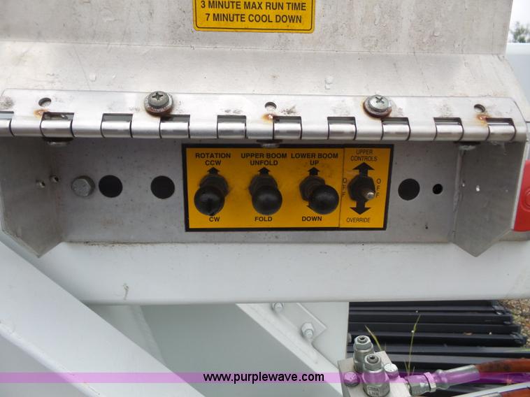 image for item K3567 2005 Dur-a-lift DSL32 truck boom