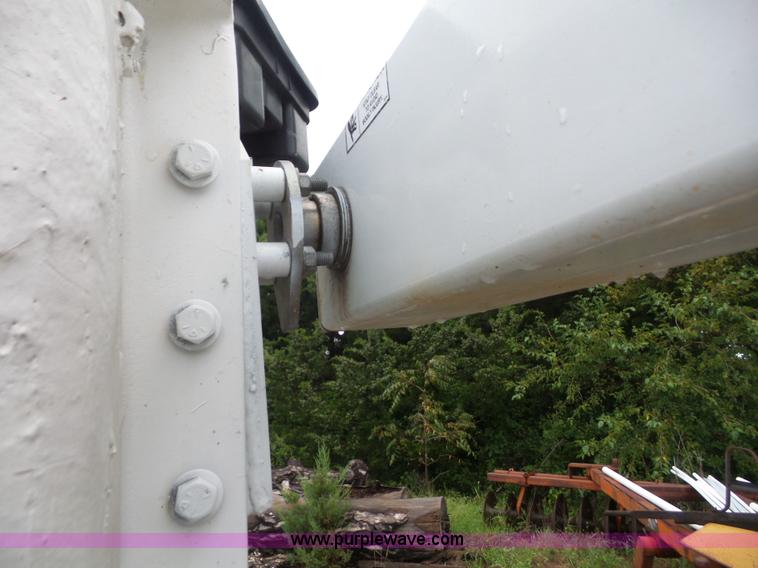 image for item K3567 2005 Dur-a-lift DSL32 truck boom