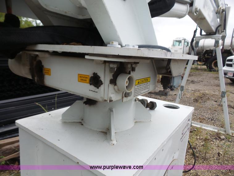 image for item K3567 2005 Dur-a-lift DSL32 truck boom