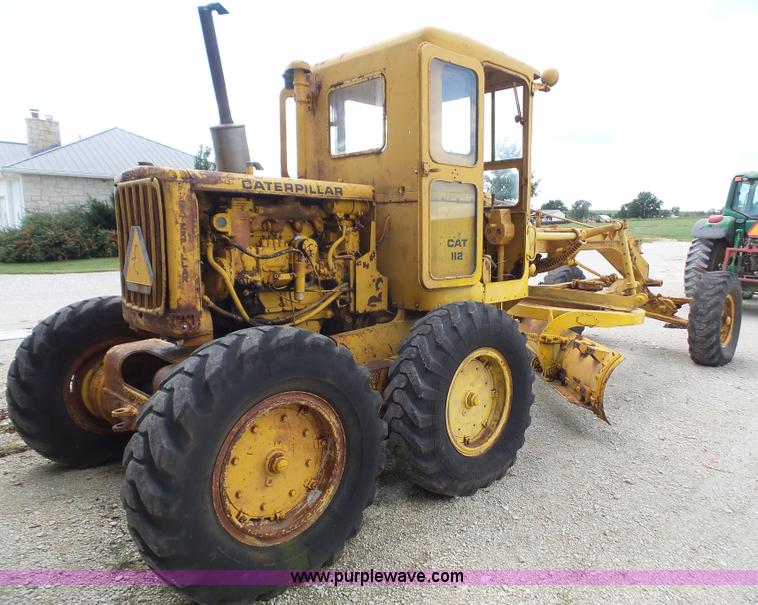 image for item K3582 1951 Caterpillar 112 rigid frame motor grader
