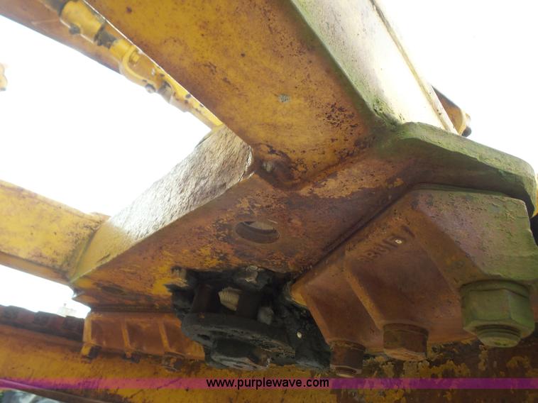 image for item K3582 1951 Caterpillar 112 rigid frame motor grader