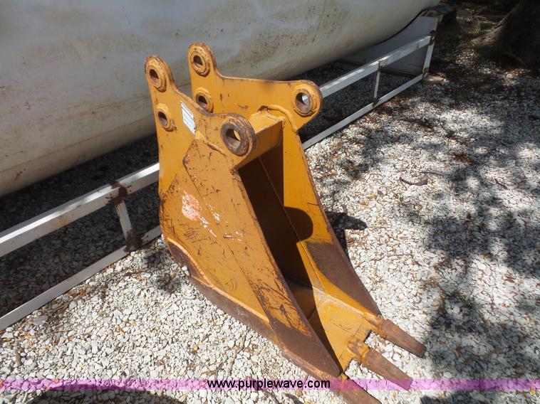 image for item K3585 Backhoe bucket