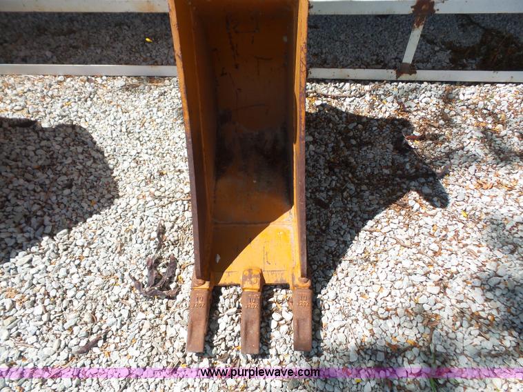 image for item K3585 Backhoe bucket