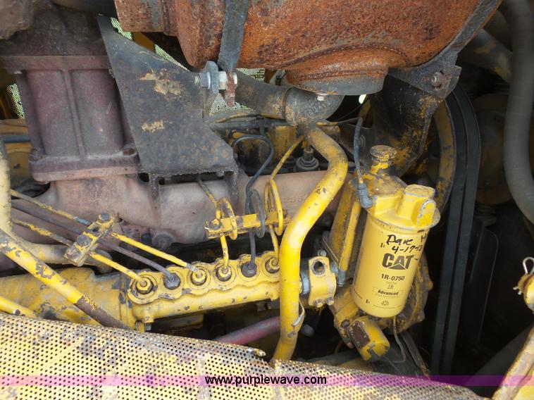 image for item K3586 1972 Caterpillar D7F dozer