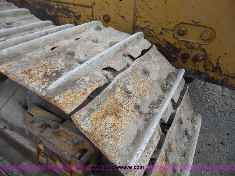 image for item K3586 1972 Caterpillar D7F dozer