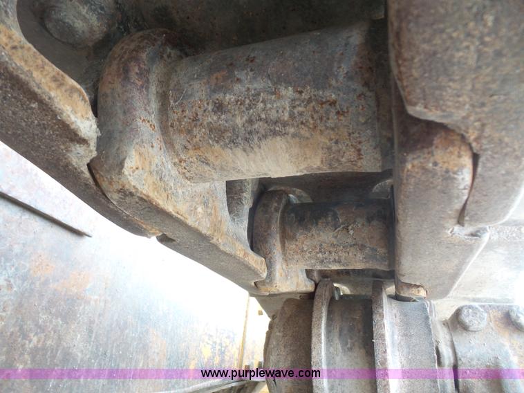 image for item K3586 1972 Caterpillar D7F dozer