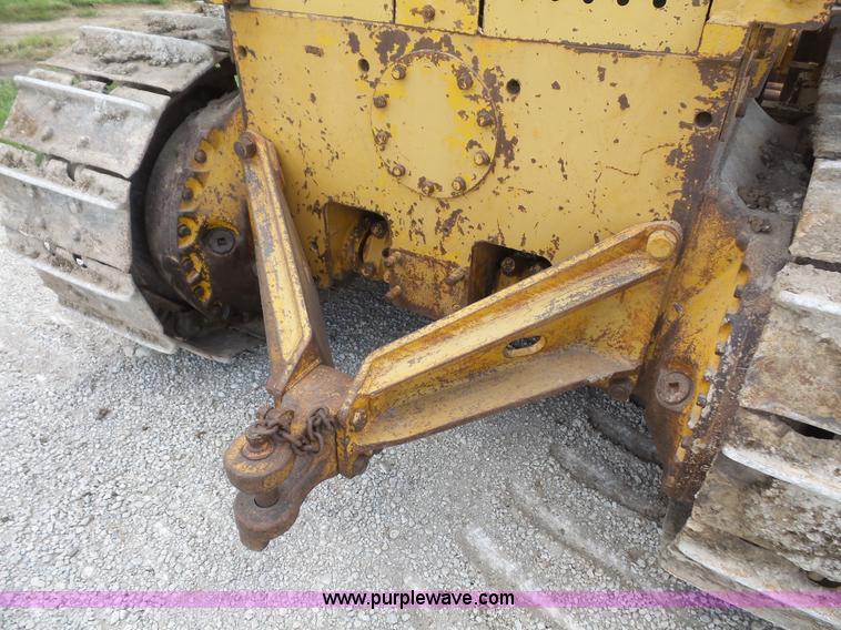 image for item K3586 1972 Caterpillar D7F dozer
