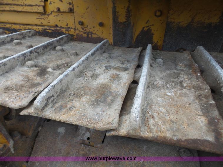 image for item K3586 1972 Caterpillar D7F dozer