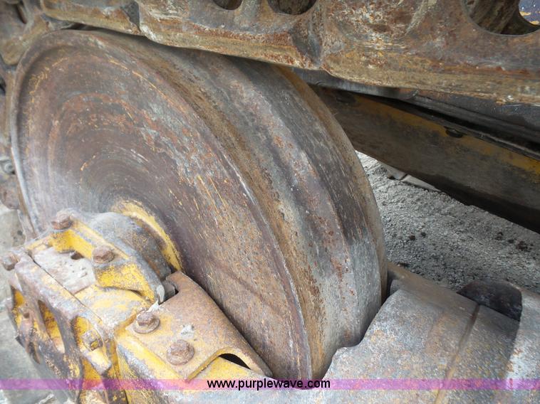 image for item K3586 1972 Caterpillar D7F dozer