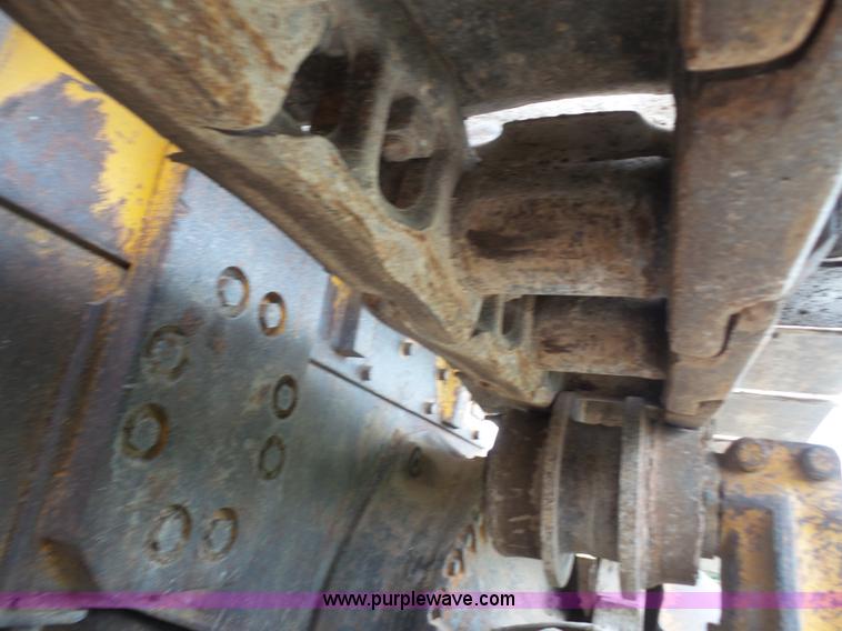 image for item K3586 1972 Caterpillar D7F dozer
