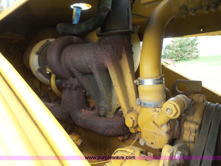 image for item K3588 1975 International 175C track loader