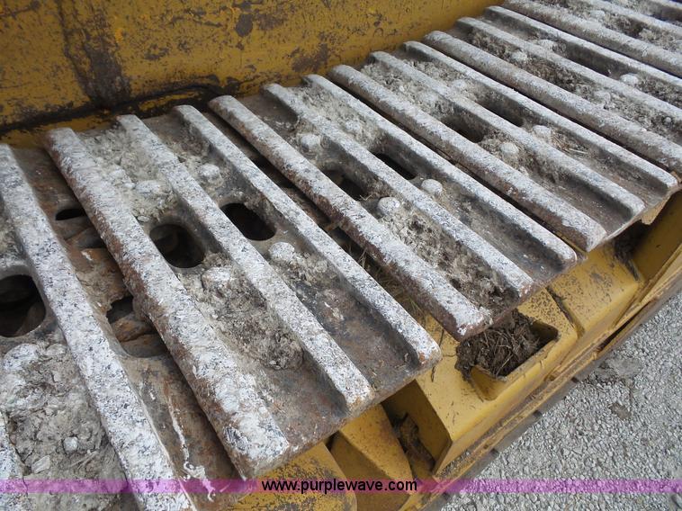 image for item K3588 1975 International 175C track loader