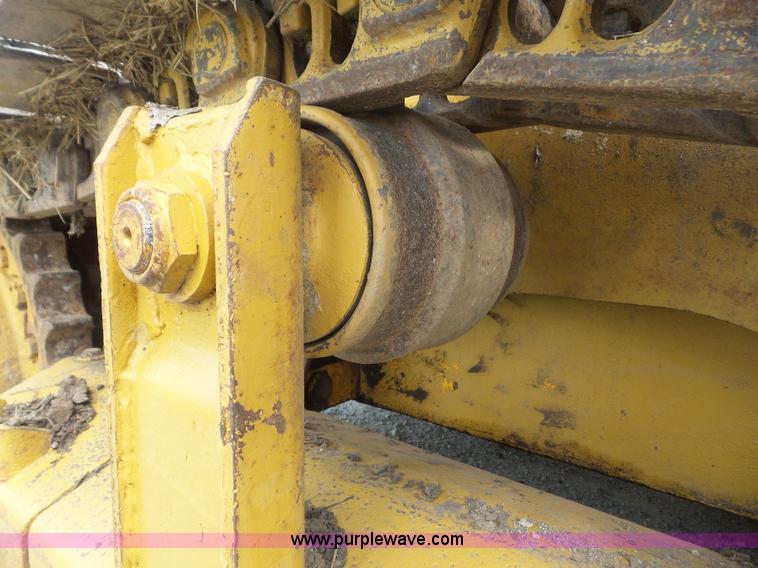 image for item K3588 1975 International 175C track loader