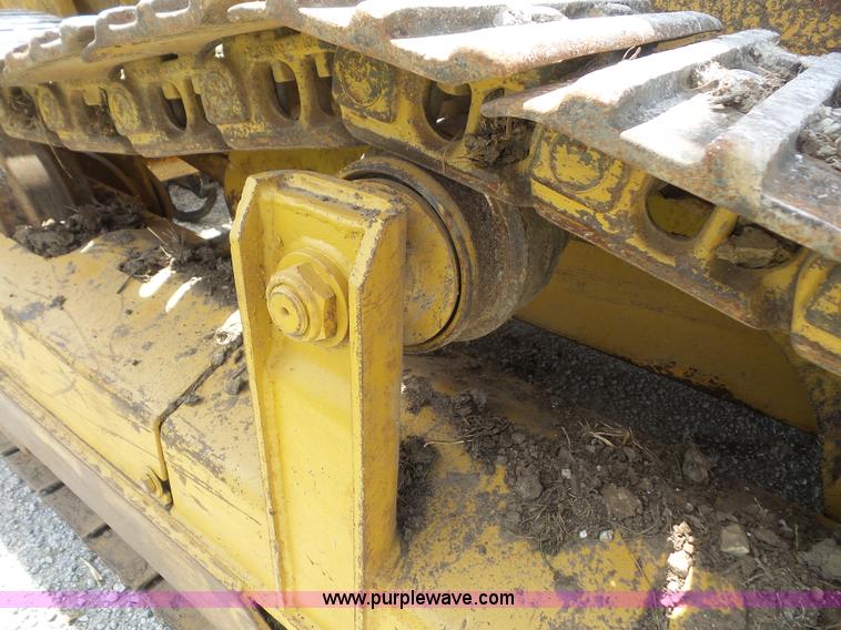 image for item K3588 1975 International 175C track loader