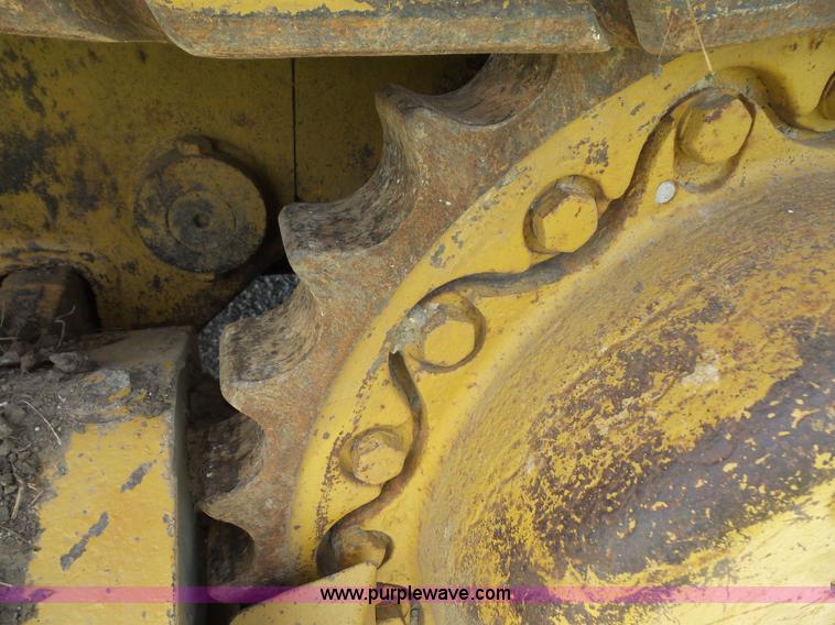 image for item K3588 1975 International 175C track loader