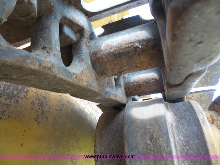 image for item K3588 1975 International 175C track loader