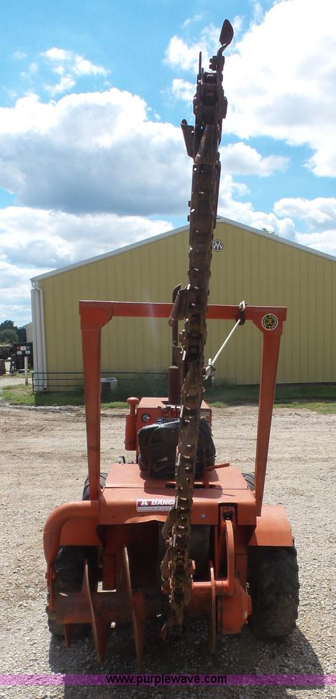 image for item K3592 Ditch Witch V30 trencher