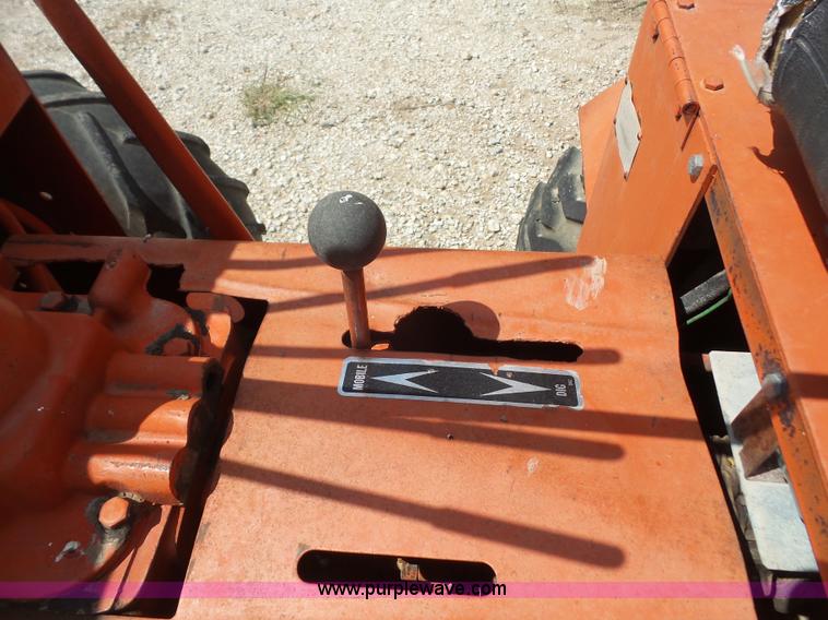 image for item K3592 Ditch Witch V30 trencher