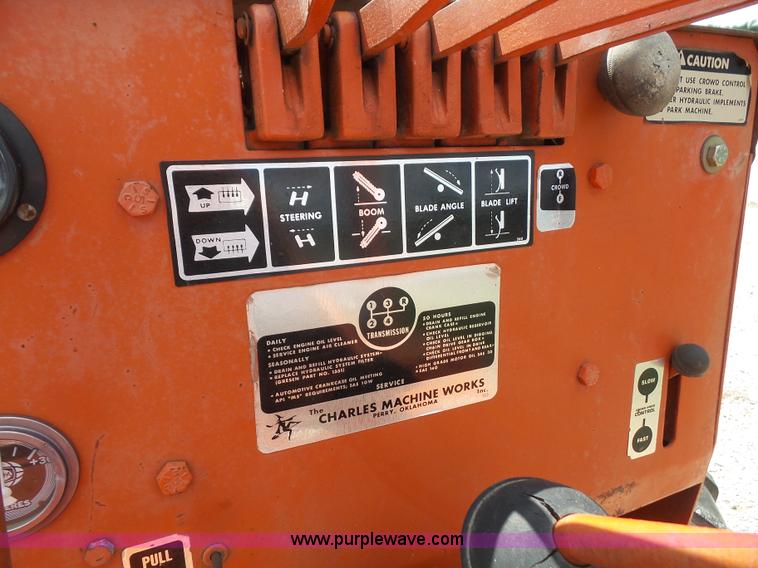 image for item K3592 Ditch Witch V30 trencher