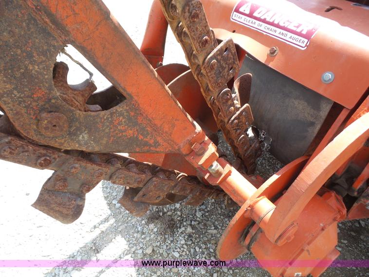 image for item K3592 Ditch Witch V30 trencher