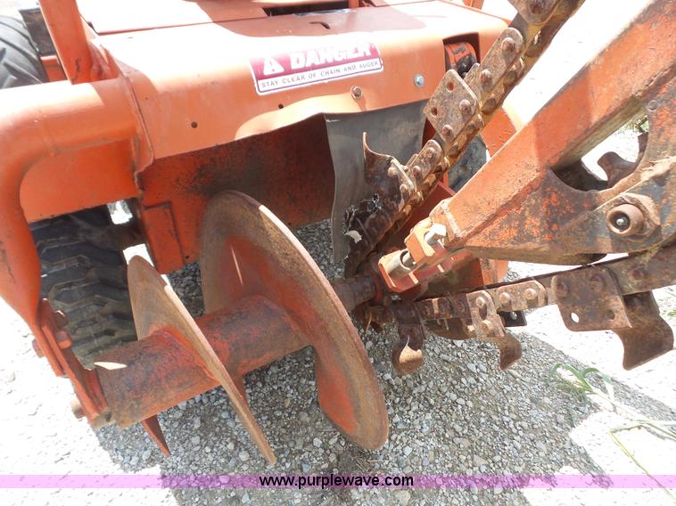 image for item K3592 Ditch Witch V30 trencher