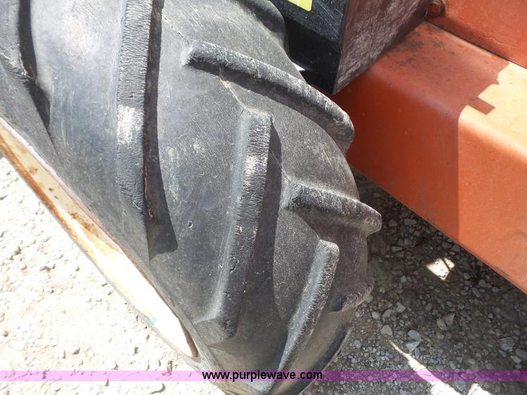 image for item K3592 Ditch Witch V30 trencher