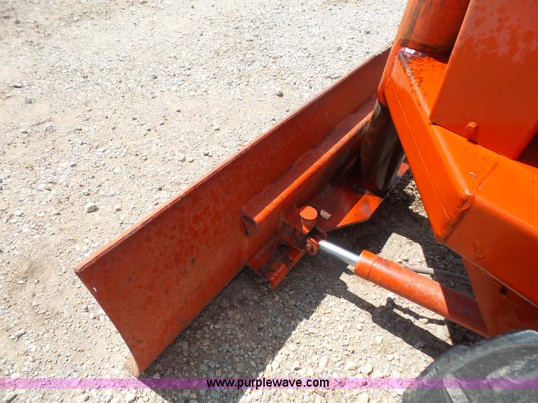 image for item K3592 Ditch Witch V30 trencher