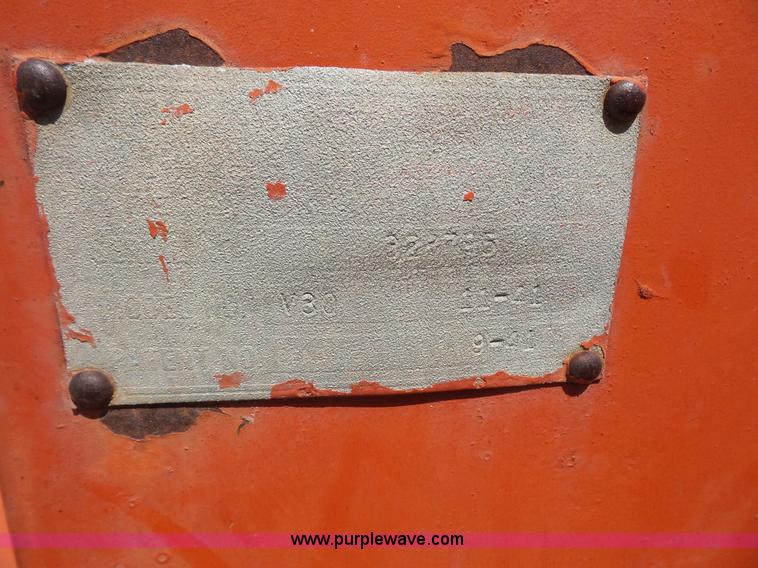 image for item K3592 Ditch Witch V30 trencher