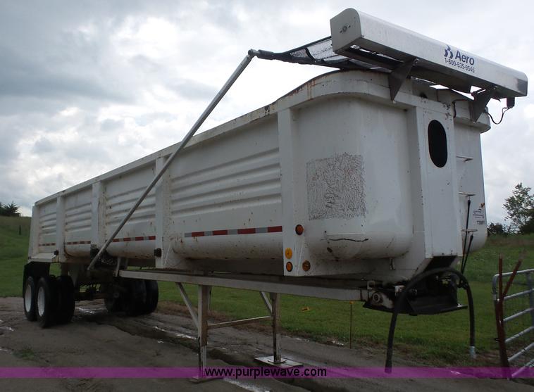 image for item K3600 1993 Clement LW3540Pro end dump trailer