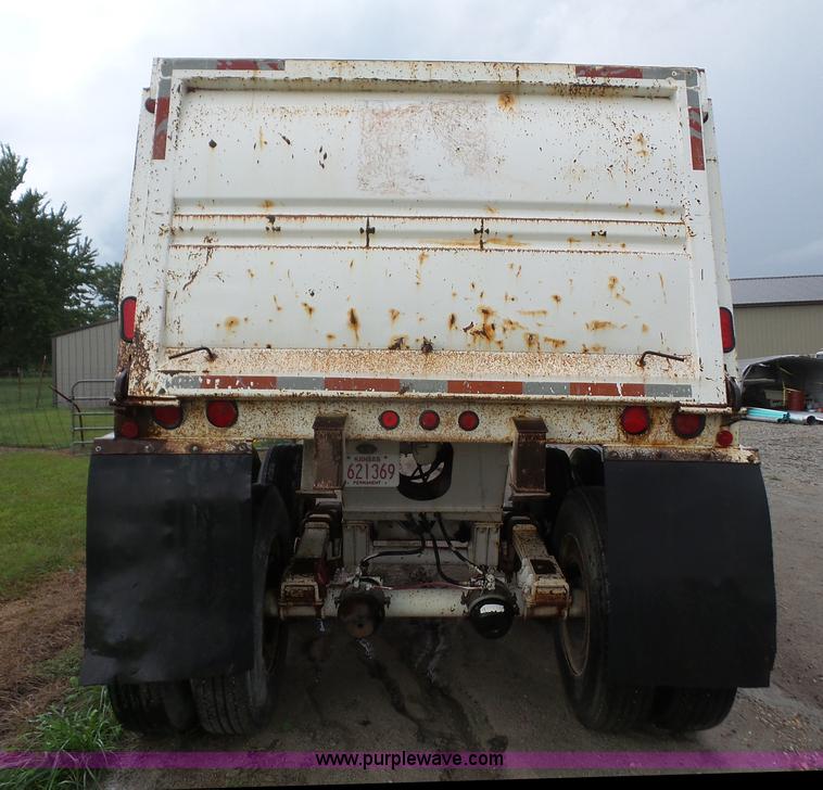 image for item K3600 1993 Clement LW3540Pro end dump trailer