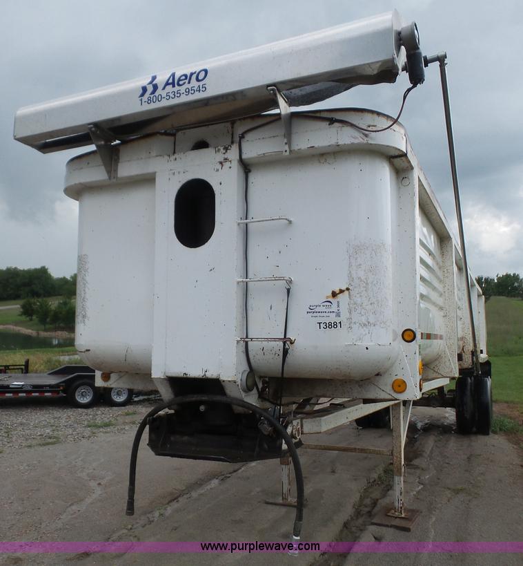 image for item K3600 1993 Clement LW3540Pro end dump trailer