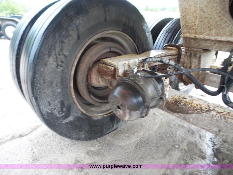 image for item K3600 1993 Clement LW3540Pro end dump trailer