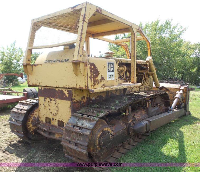 image for item K3608 1971 Caterpillar D7F dozer