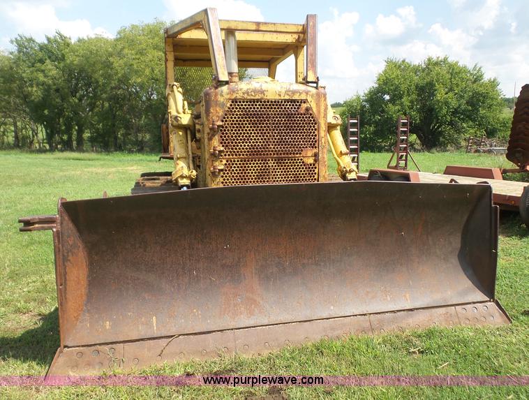 image for item K3608 1971 Caterpillar D7F dozer