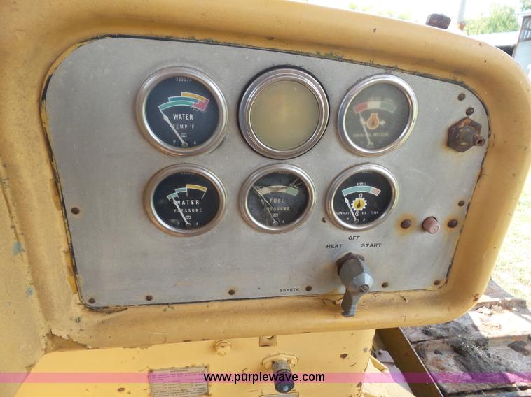 image for item K3608 1971 Caterpillar D7F dozer