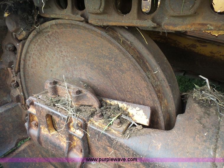 image for item K3608 1971 Caterpillar D7F dozer
