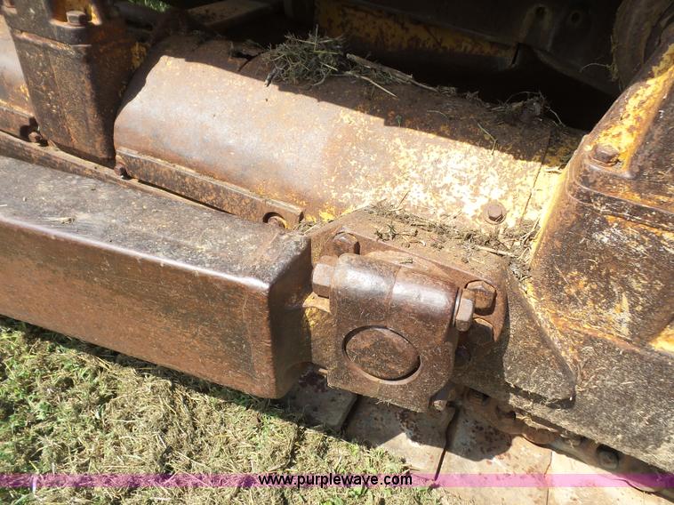 image for item K3608 1971 Caterpillar D7F dozer
