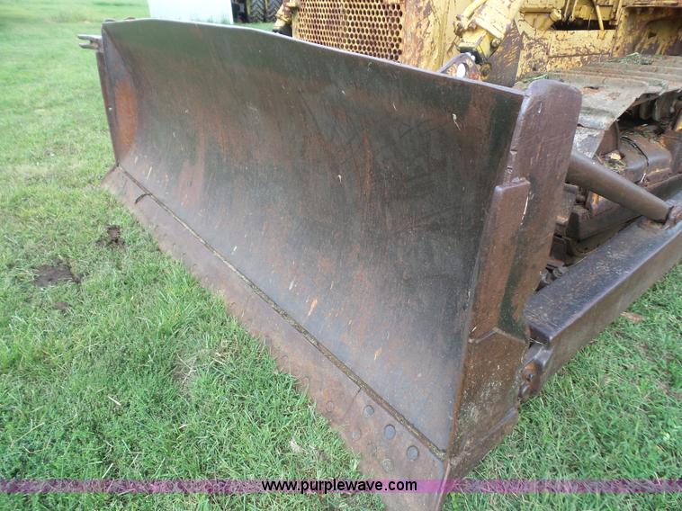 image for item K3608 1971 Caterpillar D7F dozer