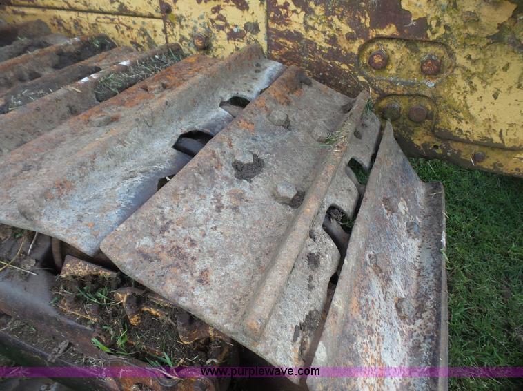 image for item K3608 1971 Caterpillar D7F dozer