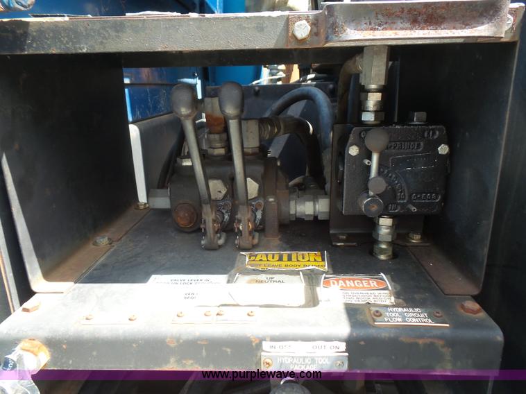 image for item K3623 1991 Ford L9000 vacuum truck