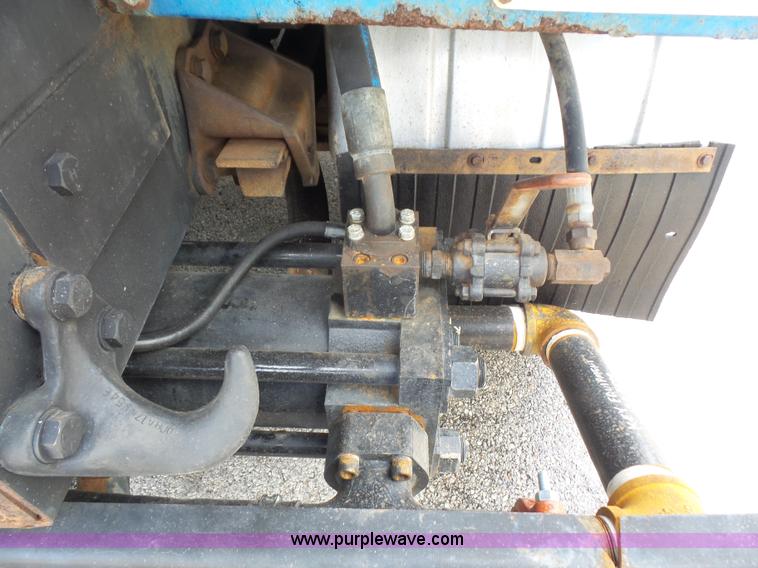 image for item K3623 1991 Ford L9000 vacuum truck