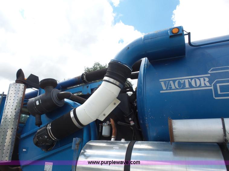 image for item K3623 1991 Ford L9000 vacuum truck