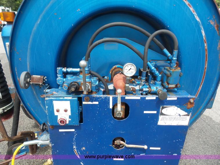 image for item K3623 1991 Ford L9000 vacuum truck