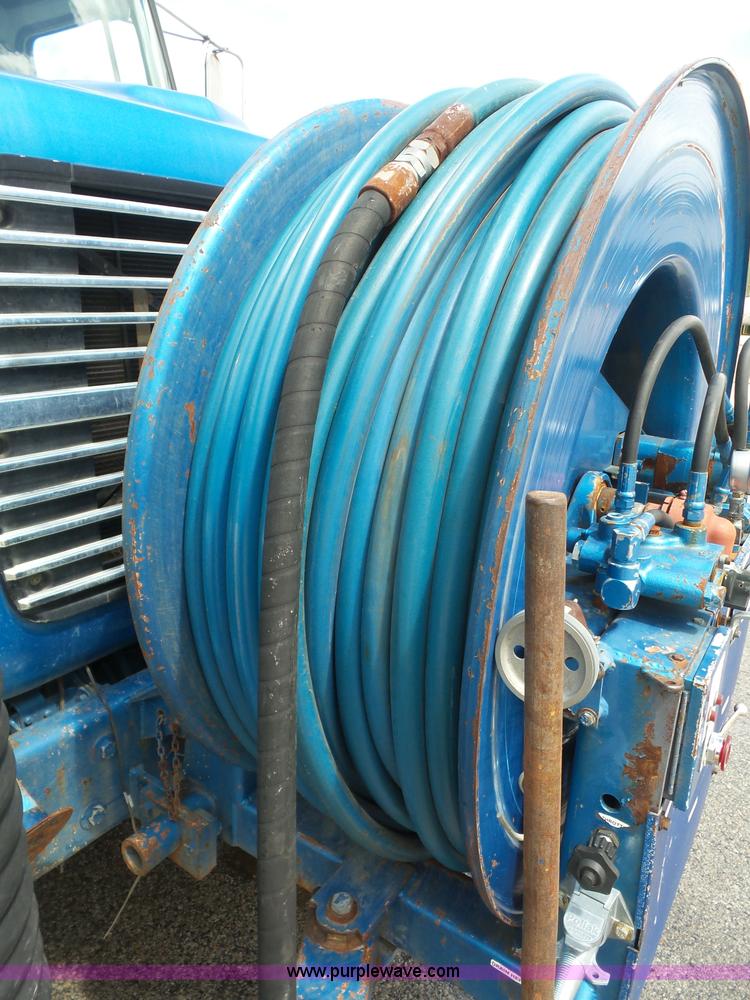 image for item K3623 1991 Ford L9000 vacuum truck