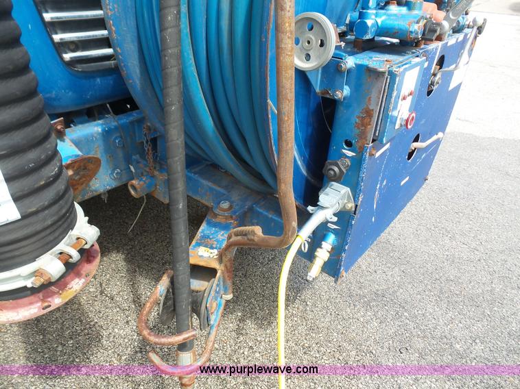 image for item K3623 1991 Ford L9000 vacuum truck