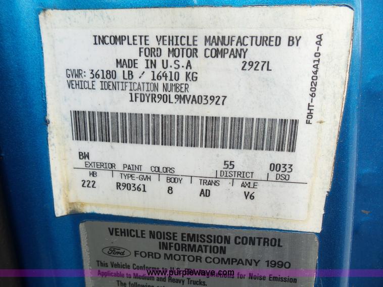 image for item K3623 1991 Ford L9000 vacuum truck