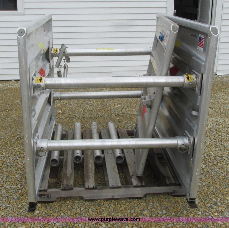 image for item K4162 2012 Ultra-Shore 548-60 trench box