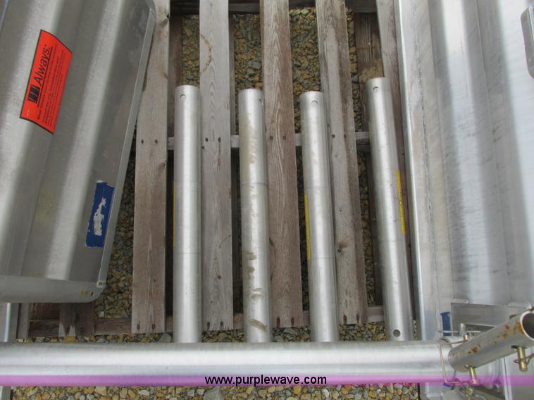 image for item K4162 2012 Ultra-Shore 548-60 trench box