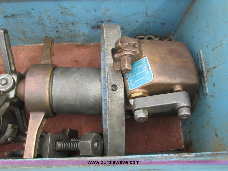 image for item K4171 Mueller B-101 tapping machine